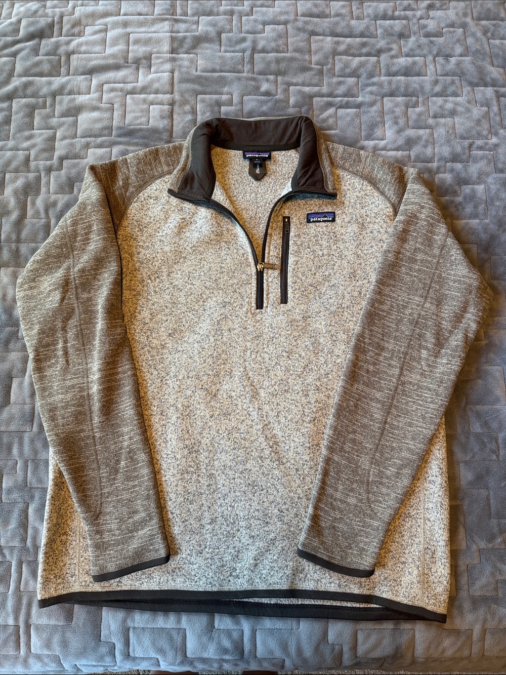 Patagonia Men’s Zip-Neck Sweater in Heathered Light Gray with Olive Trim